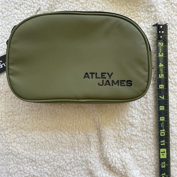 Green Backpack Set - Picture 16 of 16